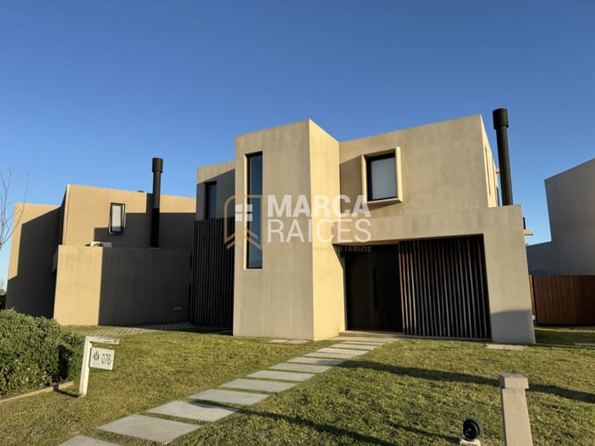 Alquiler Casa 3 Dormitorios 3 Baños Garage Parrillero Piscina Huertas de los Horneros Canelones · Foto 3