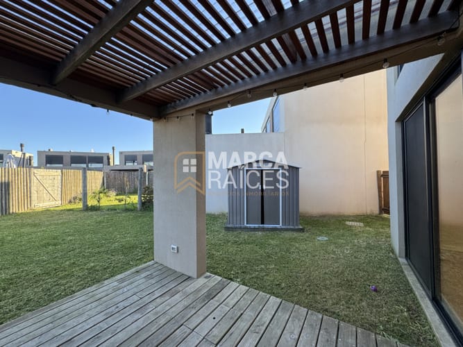 Alquiler Casa 3 Dormitorios 3 Baños Garage Parrillero Piscina Huertas de los Horneros Canelones · Foto 5