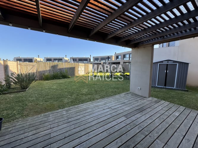 Alquiler Casa 3 Dormitorios 3 Baños Garage Parrillero Piscina Huertas de los Horneros Canelones · Foto 6
