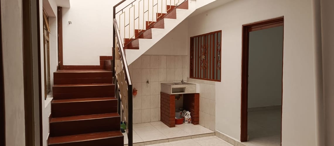 Casa de 8 alcobas en venta en Autopista Sur, Bogotá, 180 m² · foto 8 de 24