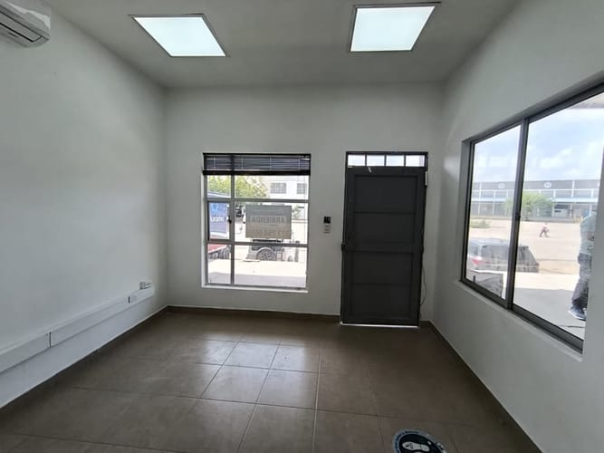 Bodega en arriendo en Los Pericos, Montería, 240 m² · foto 12 de 12