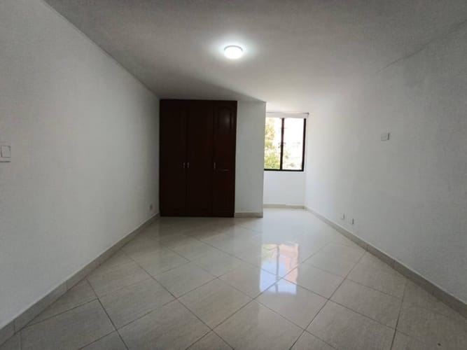 Apartamento de 3 alcobas en arriendo en Laureles, Medellín, 123 m² · foto 2 de 21