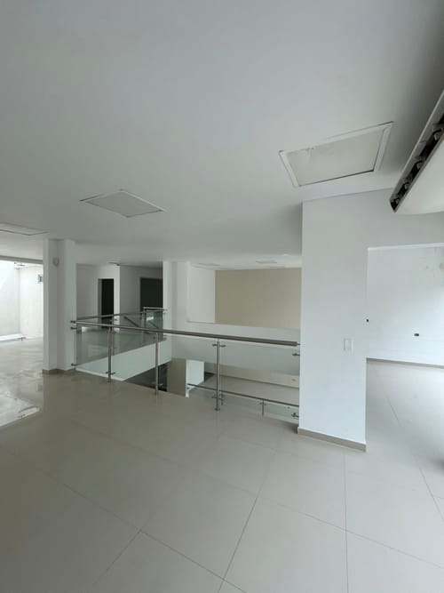Local en arriendo en Santa Monica, Cali, 260 m² · foto 3 de 17