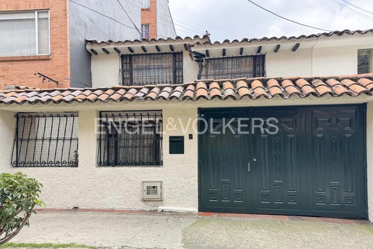 Casa de 4 alcobas en venta en El Batán, Bogotá, 264 m² · foto 18 de 20