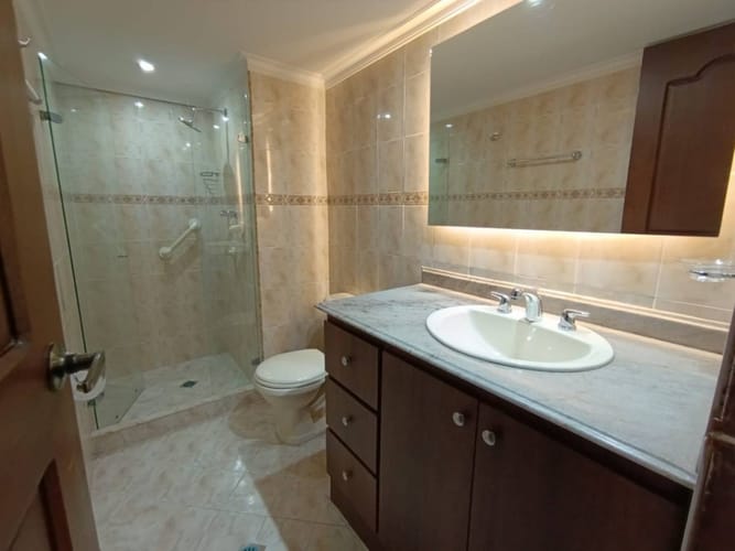 Apartamento de 3 alcobas en arriendo en Laureles, Medellín, 123 m² · foto 8 de 21