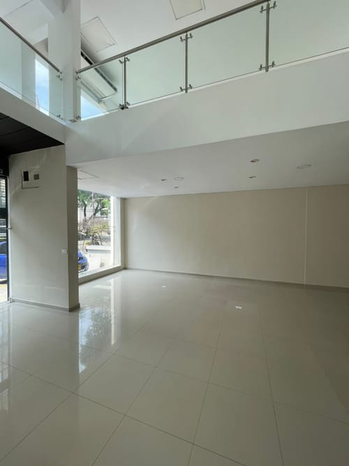 Local en arriendo en Santa Monica, Cali, 260 m² · foto 14 de 17