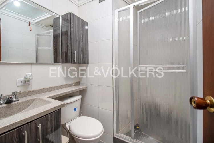 Casa de 4 alcobas en venta en El Batán, Bogotá, 264 m² · foto 16 de 20