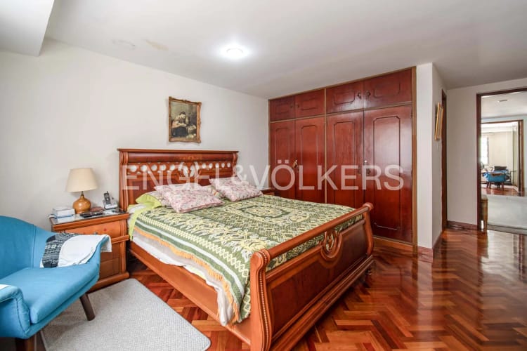 Casa de 4 alcobas en venta en El Batán, Bogotá, 264 m² · foto 15 de 20