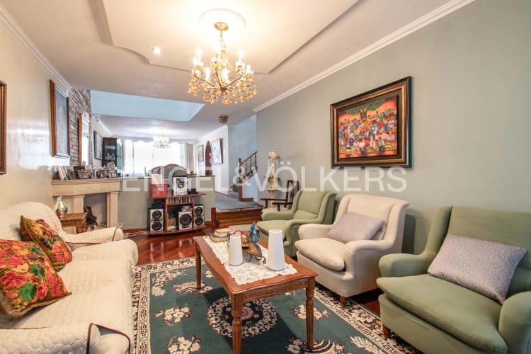 Casa de 4 alcobas en venta en El Batán, Bogotá, 264 m² · foto 2 de 20