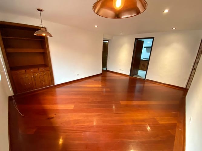 Apartamento de 1 alcoba en arriendo en Santa Barbara Central, Bogotá, 60 m² · foto 2 de 24