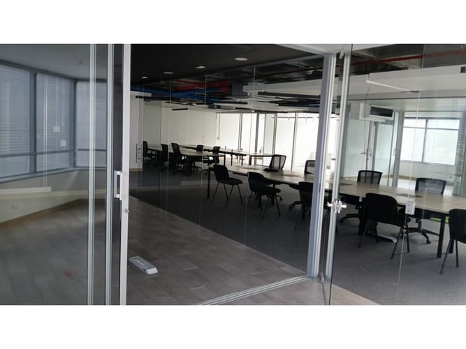 Oficina en arriendo en Las Palmas, Medellín, 250 m² · foto 2 de 6