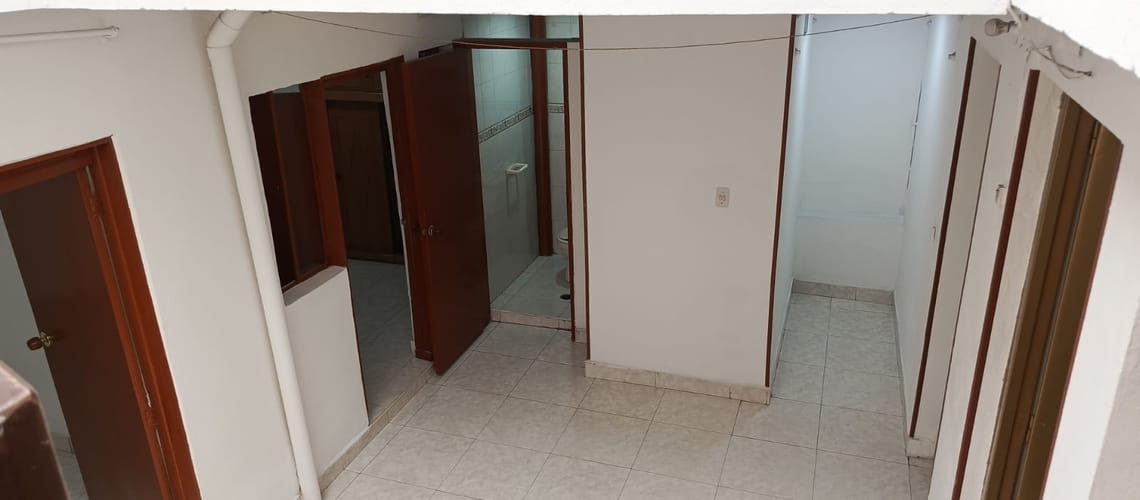 Casa de 8 alcobas en venta en Autopista Sur, Bogotá, 180 m² · foto 11 de 24