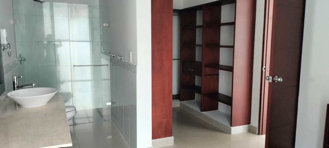 Casa de 3 alcobas en venta en Ciudad Jardin, Cali, 309 m² · foto 19 de 24