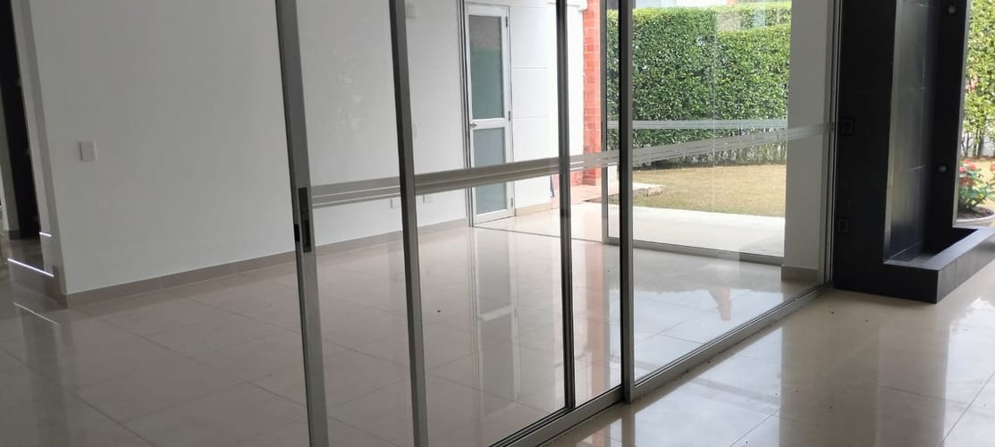 Casa de 3 alcobas en venta en Ciudad Jardin, Cali, 309 m² · foto 2 de 24