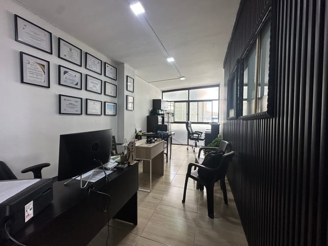 Local en venta en Fundadores, Armenia, 34 m² · foto 9 de 17