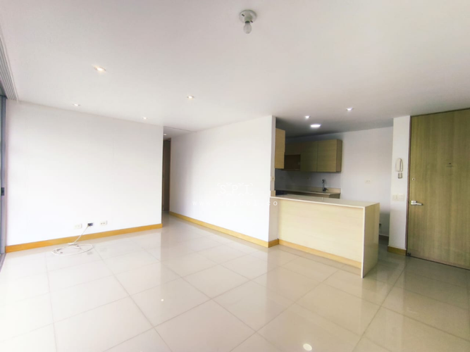 Apartamento de 3 alcobas en arriendo en El Castillo, Medellín, 100 m² · foto 2 de 19