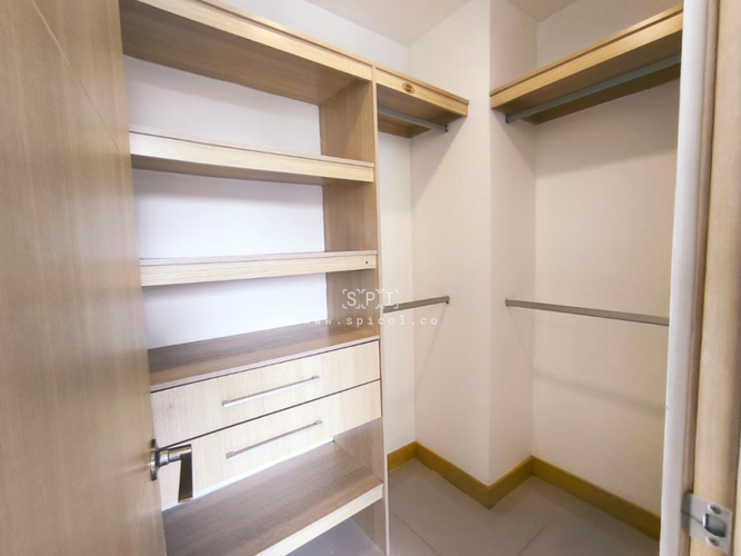 Apartamento de 3 alcobas en arriendo en El Castillo, Medellín, 100 m² · foto 15 de 19