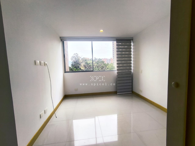Apartamento de 3 alcobas en arriendo en El Castillo, Medellín, 100 m² · foto 16 de 19