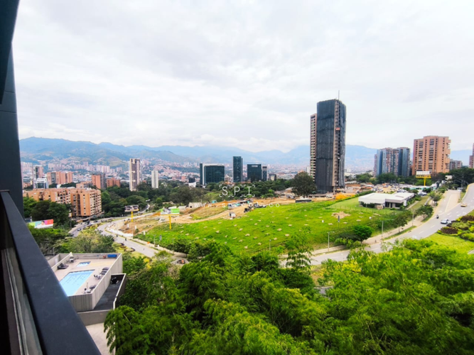 Apartamento de 3 alcobas en arriendo en El Castillo, Medellín, 100 m² · foto 19 de 19