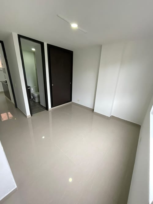 Apartamento de 4 alcobas en arriendo en Florida Nueva, Medellín, 110 m² · foto 10 de 24