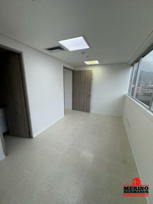 Consultorio en arriendo en Sabaneta Real, Envigado, 33 m² · foto 19 de 21