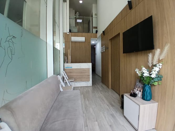 Local en arriendo en El Poblado, Medellín, 54 m² · foto 2 de 20