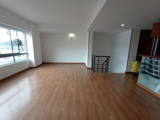Apartamento de 3 alcobas en arriendo en Andes Norte, Bogotá, 99 m² · foto 3 de 21