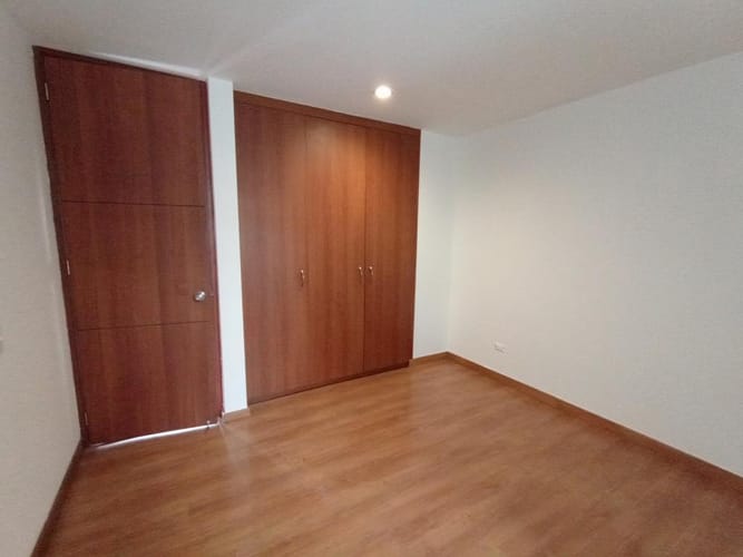 Apartamento de 3 alcobas en arriendo en Andes Norte, Bogotá, 99 m² · foto 10 de 21