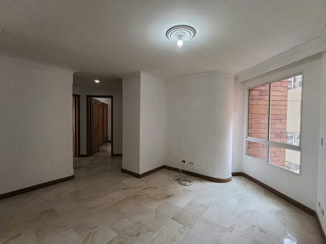 Apartamento de 3 alcobas en arriendo en Laureles, Medellín, 140 m² · foto 5 de 20