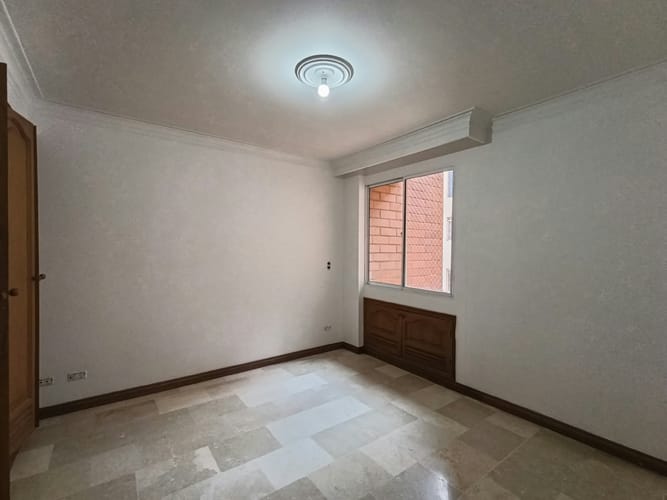 Apartamento de 3 alcobas en arriendo en Laureles, Medellín, 140 m² · foto 10 de 20