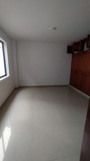 Casa de 4 alcobas en arriendo en San Jose, Sabaneta, 320 m² · foto 5 de 10