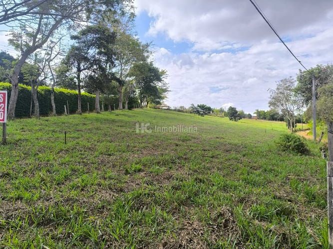 Lote en arriendo en Ruitoque, Girón, 1300 m² · foto 1 de 24