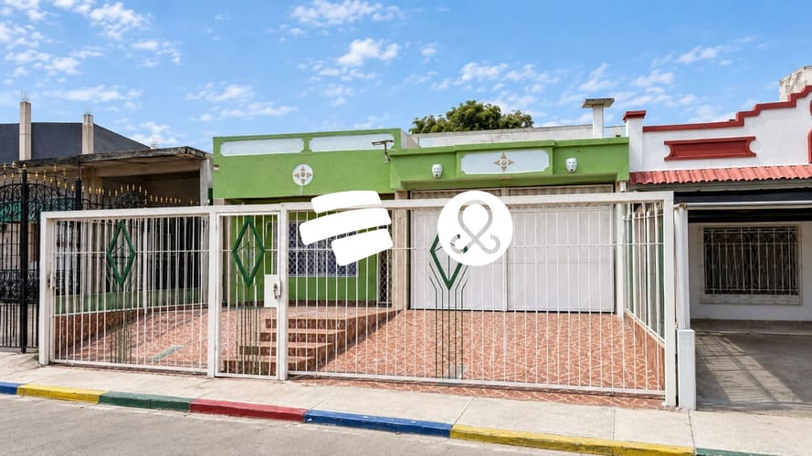 Casa de 4 alcobas en venta en Bruselas, Cartagena, 300 m² · foto 3 de 6