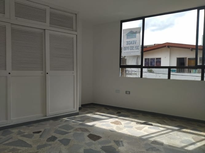 Apartamento de 3 alcobas en arriendo en Belén, Medellín, 107 m² · foto 9 de 10