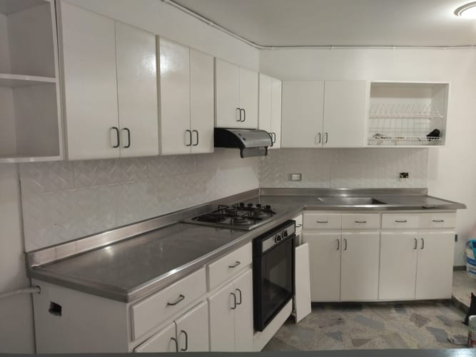 Apartamento de 3 alcobas en arriendo en Belén, Medellín, 107 m² · foto 4 de 10