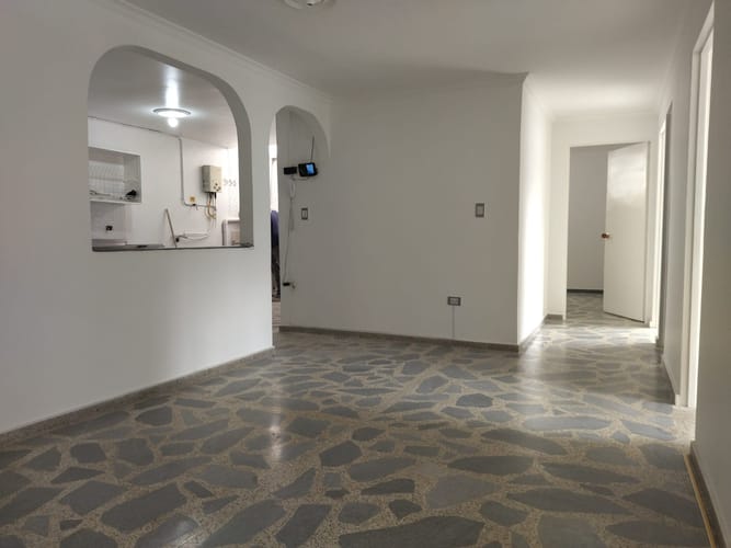 Apartamento de 3 alcobas en arriendo en Belén, Medellín, 107 m² · foto 2 de 10