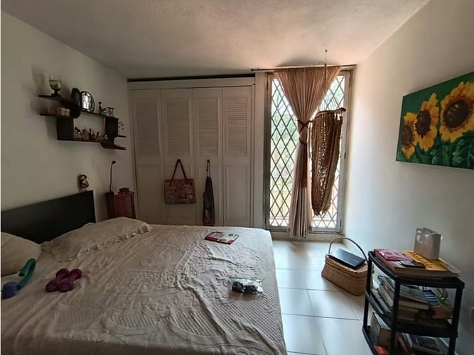 Apartamento de 2 alcobas en venta en Los Colores, Medellín, 85 m² · foto 3 de 24
