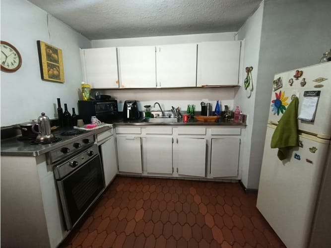 Apartamento de 2 alcobas en venta en Los Colores, Medellín, 85 m² · foto 19 de 24