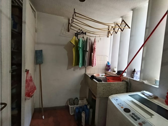 Apartamento de 2 alcobas en venta en Los Colores, Medellín, 85 m² · foto 22 de 24