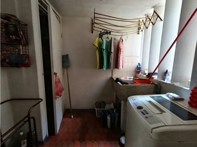 Apartamento de 2 alcobas en venta en Los Colores, Medellín, 85 m² · foto 24 de 24