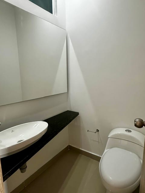 Apartamento de 2 alcobas en venta en Santa Isabel, Cali, 78 m² · foto 2 de 13