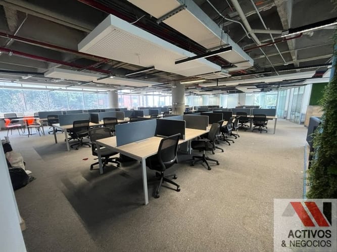 Oficina en arriendo en Castropol, Medellín, 364 m² · foto 5 de 22