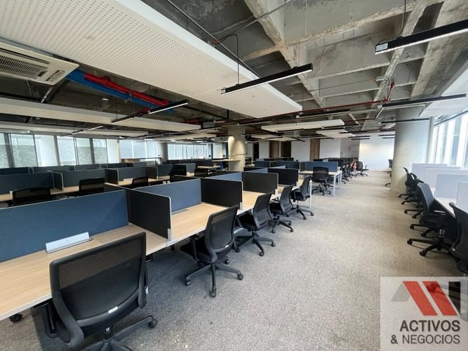 Oficina en arriendo en Castropol, Medellín, 364 m² · foto 9 de 22