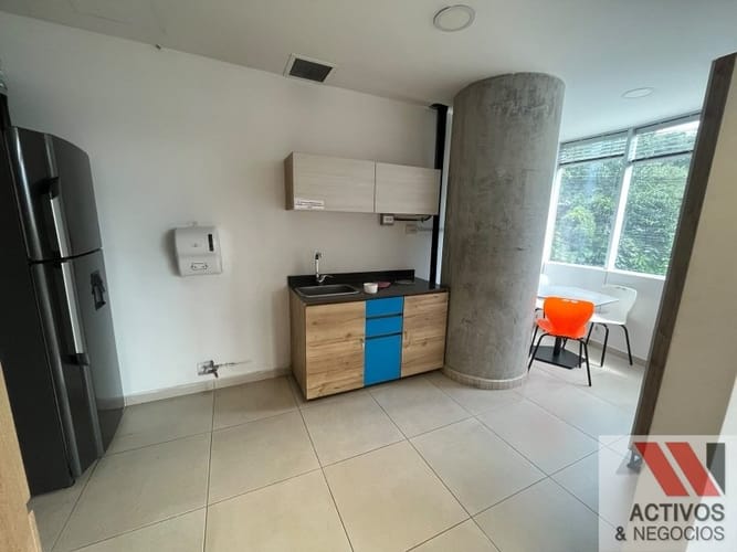 Oficina en arriendo en Castropol, Medellín, 364 m² · foto 10 de 22