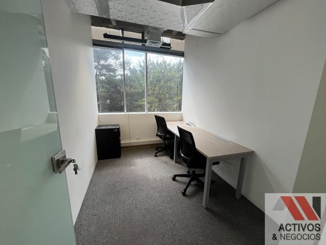 Oficina en arriendo en Castropol, Medellín, 364 m² · foto 12 de 22