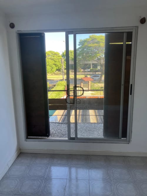 Alquiler Apartamento 3 Dormitorios Carrasco balcon y cochera · Foto 4