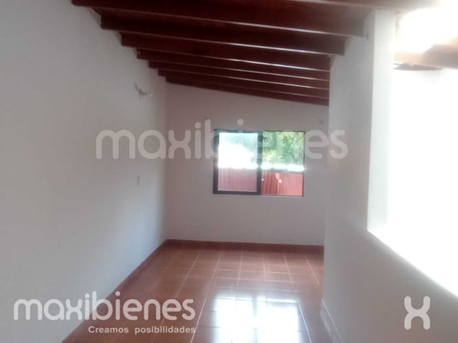 Apartamento de 4 alcobas en arriendo en Pilsen, Itagüí, 110 m² · foto 7 de 12