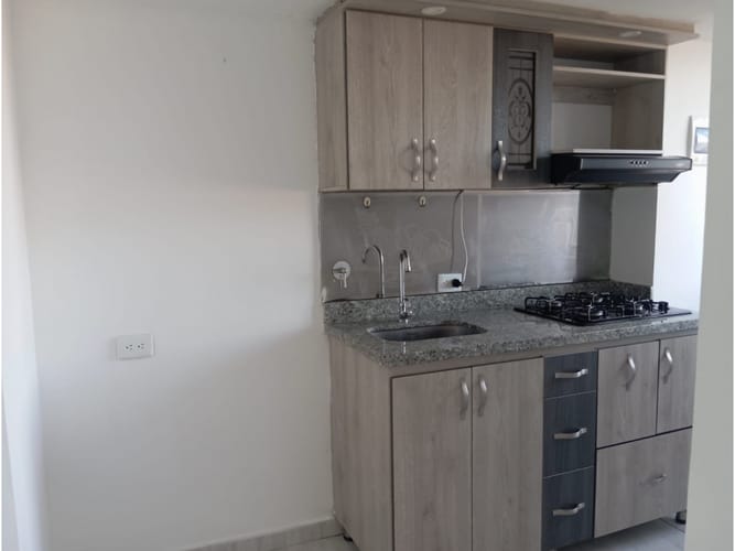 Apartamento de 3 alcobas en arriendo en Robledo, Medellín, 45 m² · foto 2 de 14