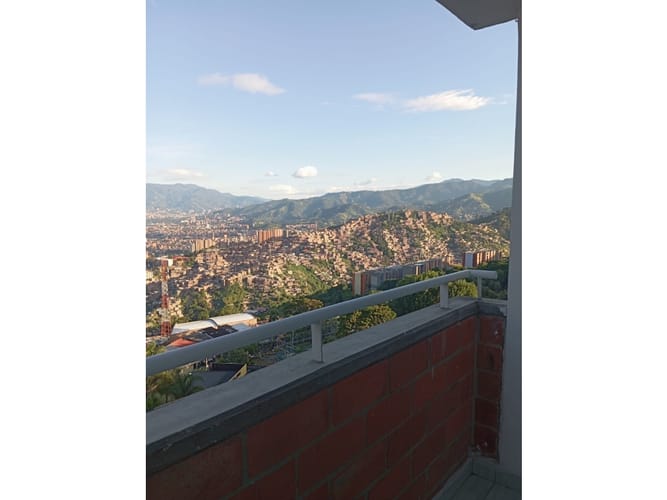 Apartamento de 3 alcobas en arriendo en Robledo, Medellín, 45 m² · foto 13 de 14