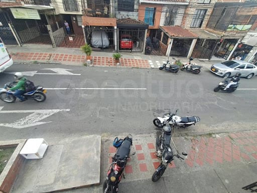 Casa de 3 alcobas en venta en La Florida, Bello, 115 m² · foto 5 de 24